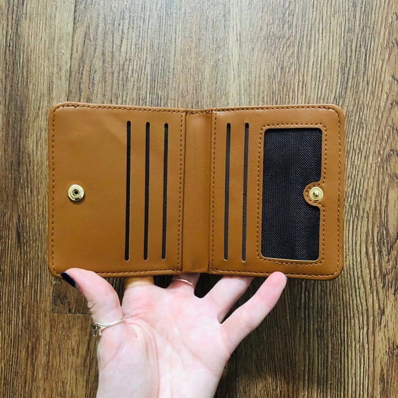 SHEIN Crosstich Faux Leather Spliced Wallet - Picture 4 of 6